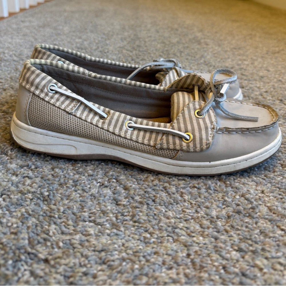 Croft & barrow Striped Boat Shoes with Laces women’s size 10